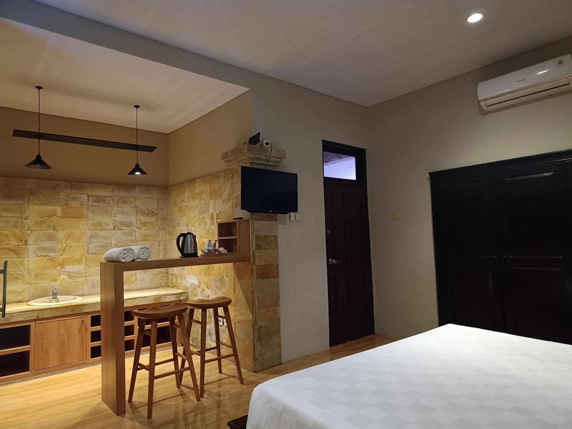 Mahe Garden Inn And Villas By Kamara Kuta  Room photo