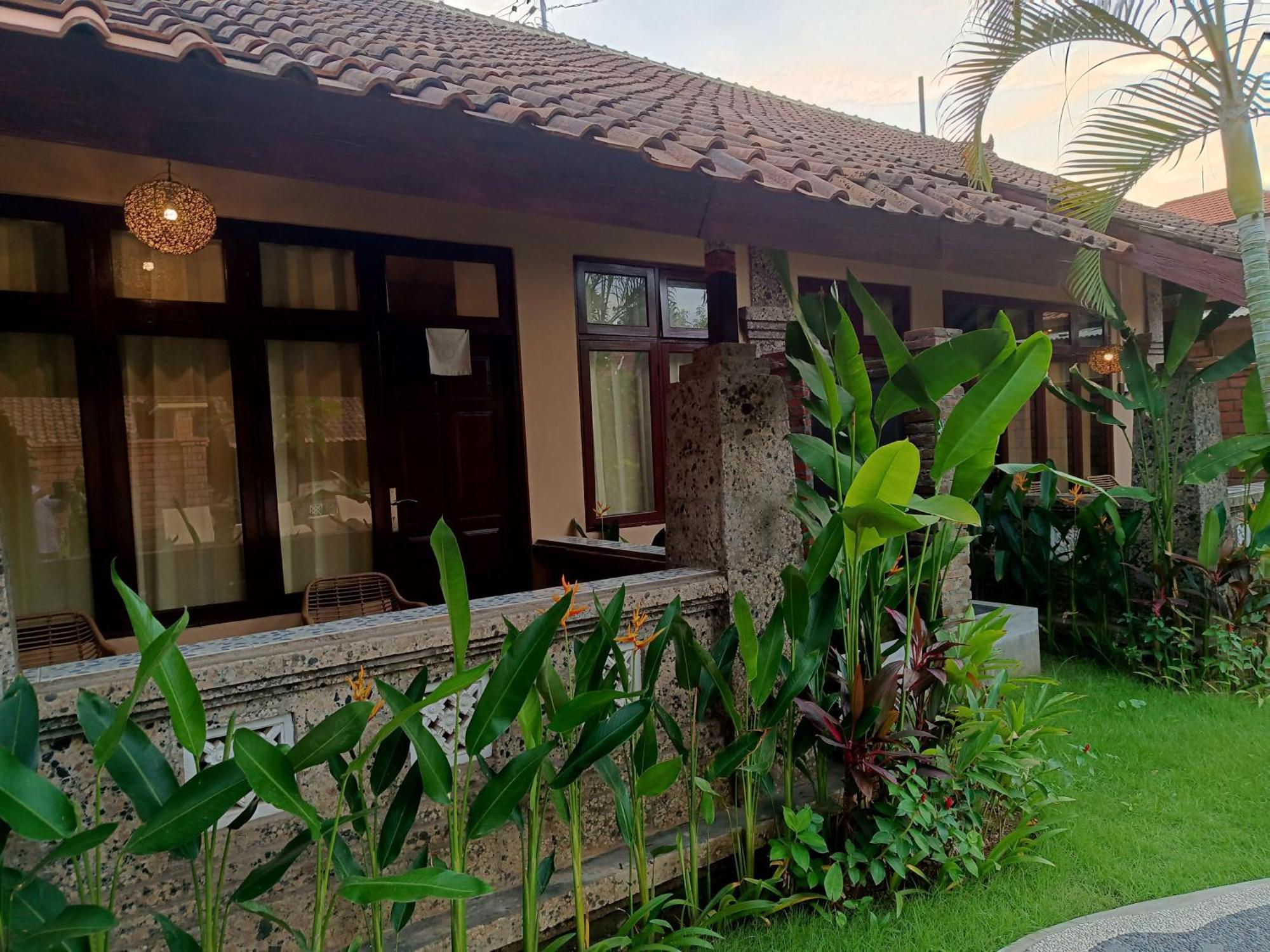 Mahe Garden Inn And Villas By Kamara Kuta  Room photo